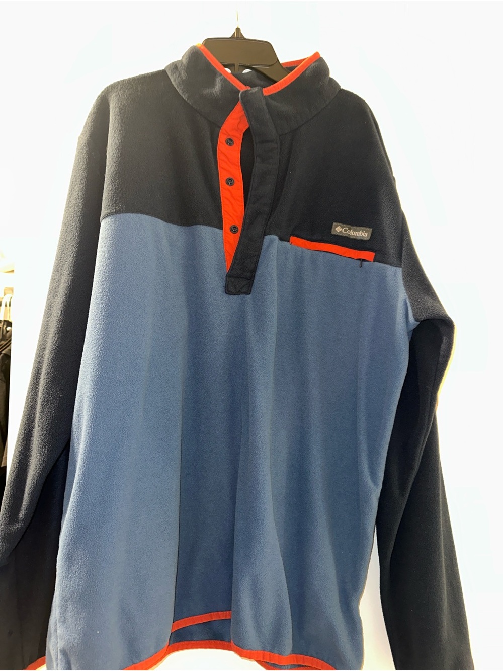 Columbia Men’s Navy, Light Blue & Red Fleece Pullover